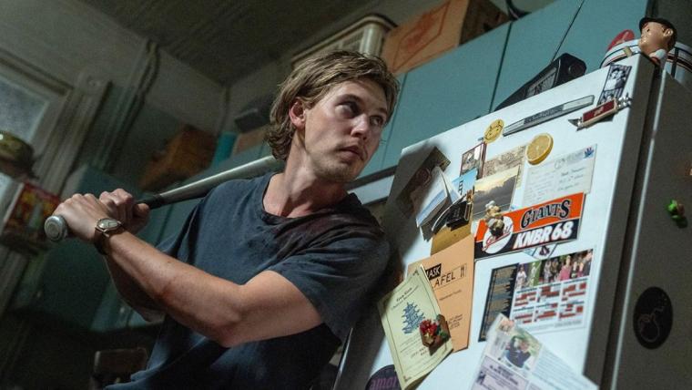Austin Butler in Caught Stealing