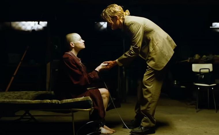 Emma Stone and Jesse Plemons in Bugonia