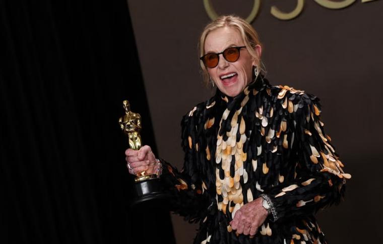 Best Supporting Actress Amy Madigan
