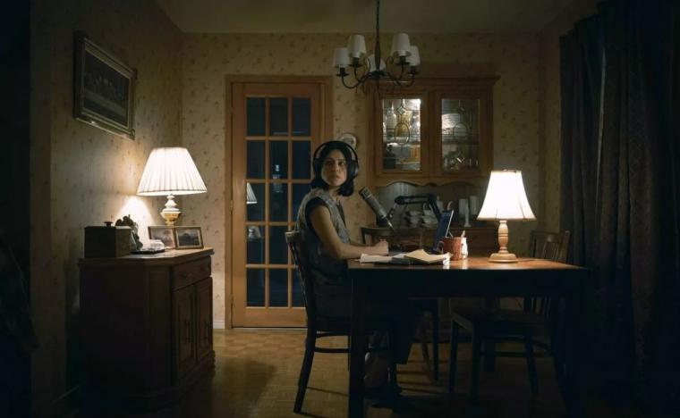 Nina Kiri in Undertone