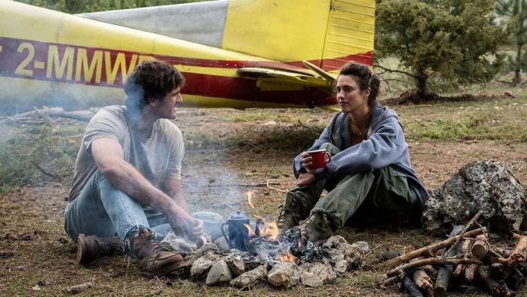 Jacob Elordi and Margaret Qualley in The Dog Stars