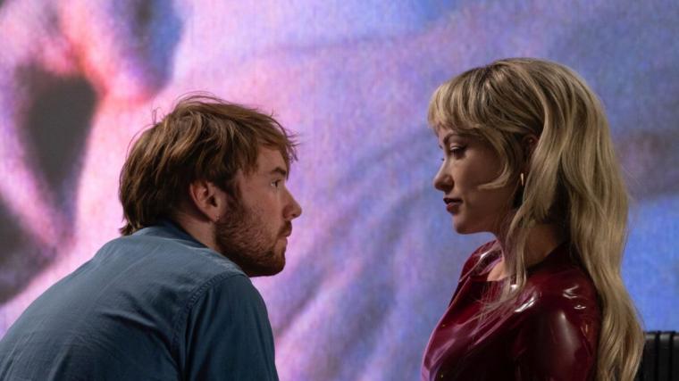 Cooper Hoffman and Olivia Wilde in I Want Your Sex